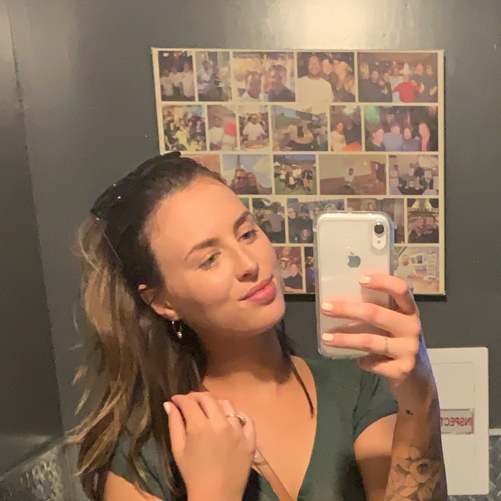 Meet your Posher, Brianne